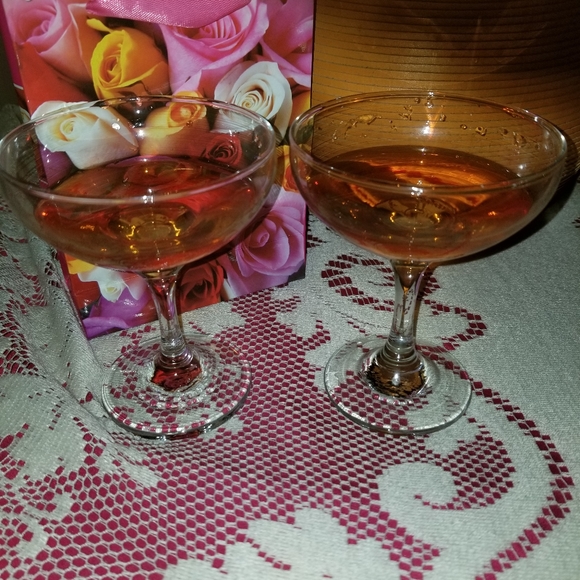 Vintage 2 champagne glasses - Picture 3 of 6